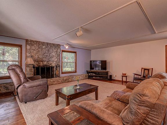 4th image of 1508 N Wildwood Ct