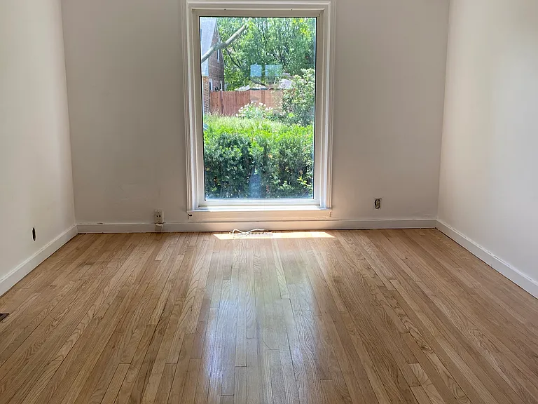1426 Willow Ave — Photo 14
