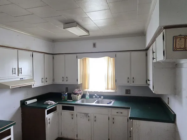 404 S Canal St, Spencerville, OH 45887