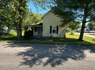 14 E Jefferson St, Maxwell, IN 46154