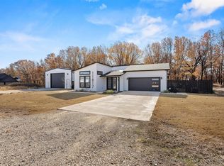 11817 Maximus Ln, Kingston, OK 73439