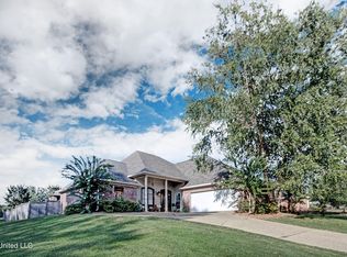 401 Abbey Woods, Brandon, MS 39047