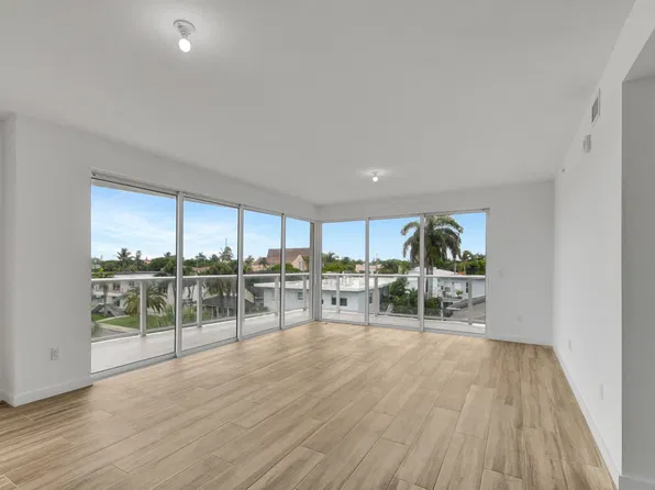117 Lake Avenue Unit 304, Lake Worth Beach, FL 33460