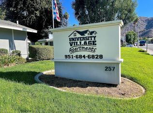 3721 Watkins Dr #F, Riverside, CA 92507