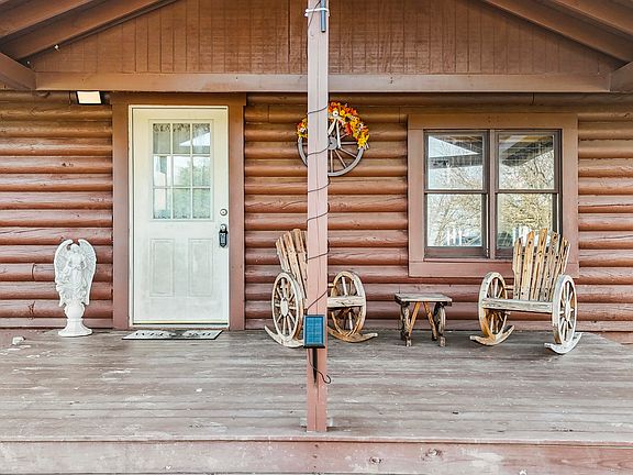 3rd image of 7515 Georgetown Rd