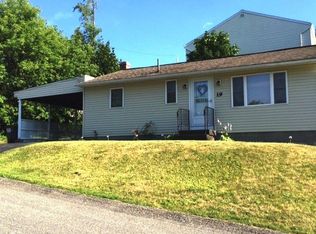 19 Dale St, Latham, NY 12110