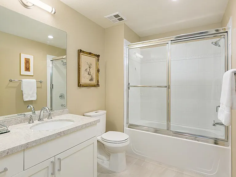 1240 India St #402 — Photo 5