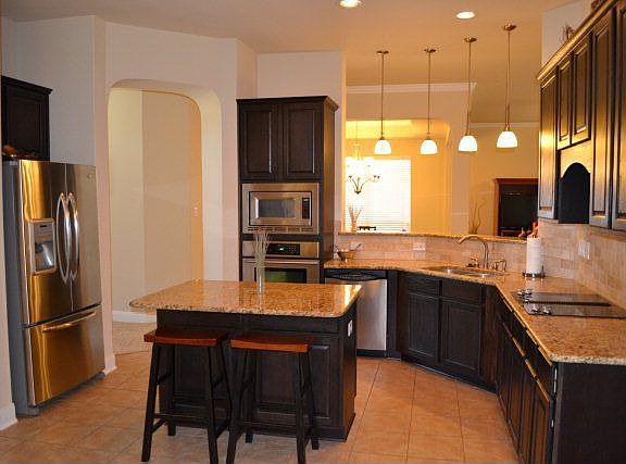 4th image of 250 Arendes Dr