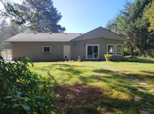 32950 Hillside Acres Rd, Gold Beach, OR 97444