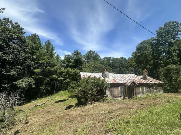 1299 Vista Rd, Fries, VA 24348