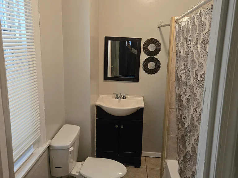 1317 W Pike St #1 — Photo 3