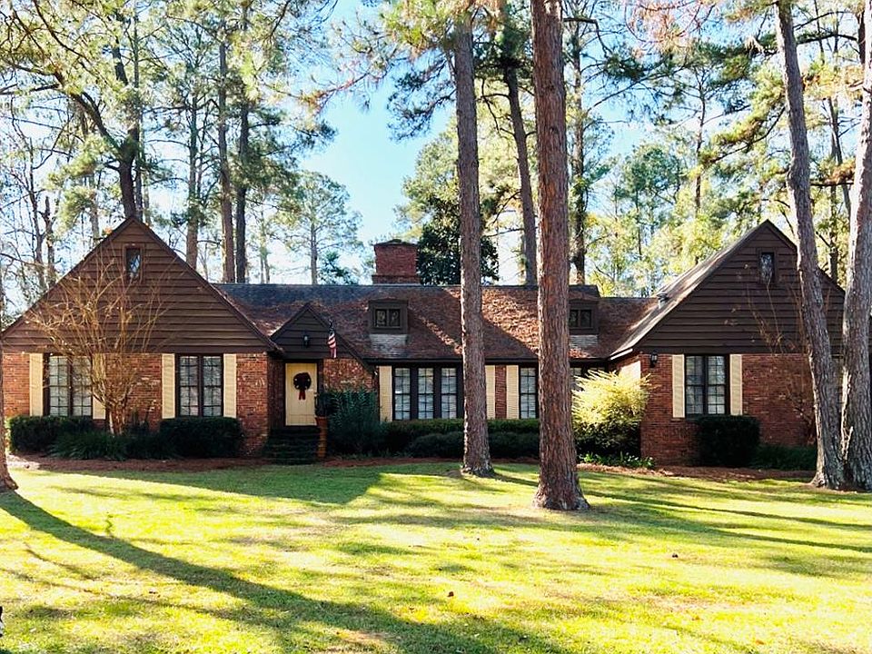 1st image of 2301 Riverhill Dr