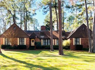 2301 Riverhill Dr, Valdosta, GA 31602