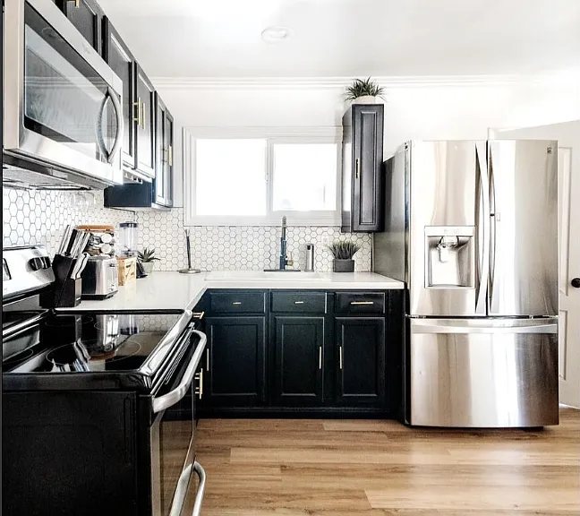 2618 E Harvard St — Photo 5