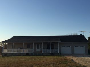 2872 Rock Rd, Bourbon, MO 65441