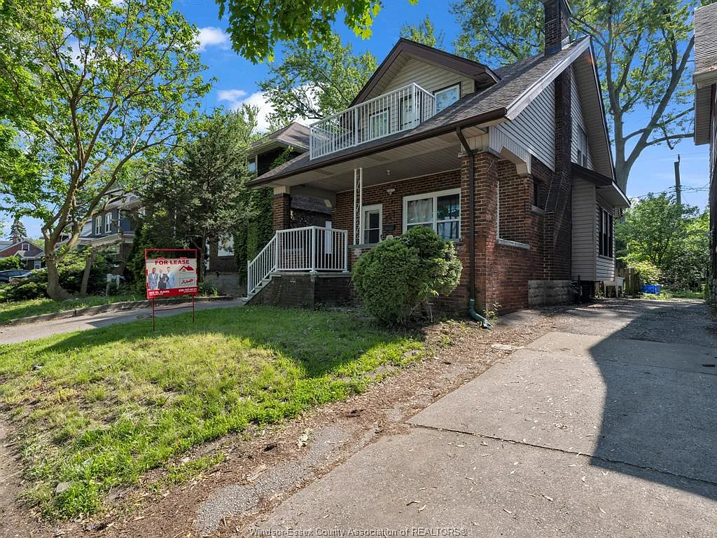 8 bed, $600 — Photo 2