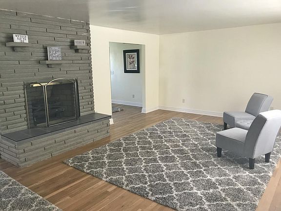 3rd image of 360 Perrysville Ave