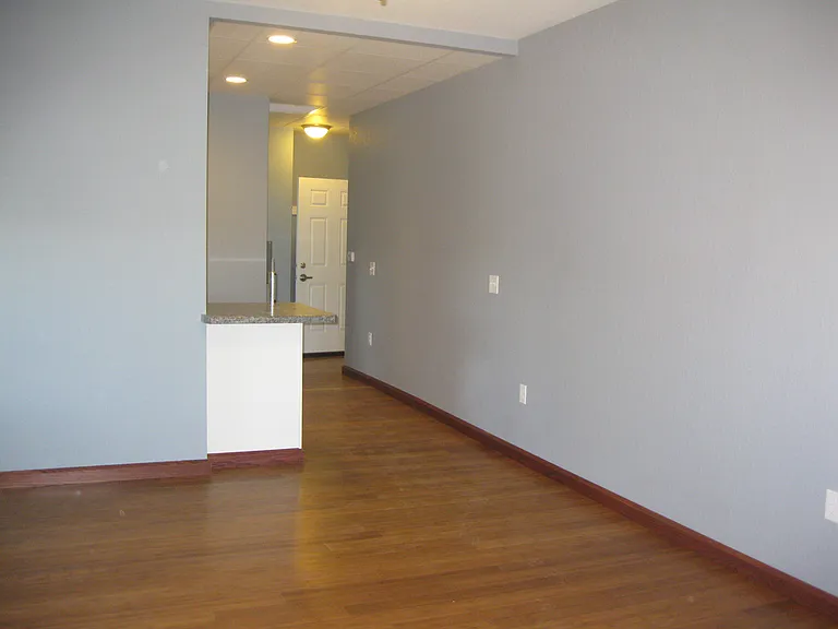 200 Main St E #204 — Photo 8