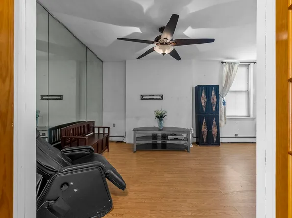 518 14th Street image 9 of 46