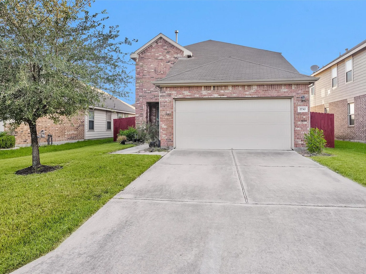 4 bed, 3.5 bath, 2350 sqft, $2,100 — Photo 1