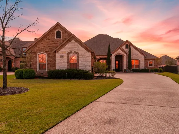 1208 Sunset Bay Dr, Granbury, TX 76048