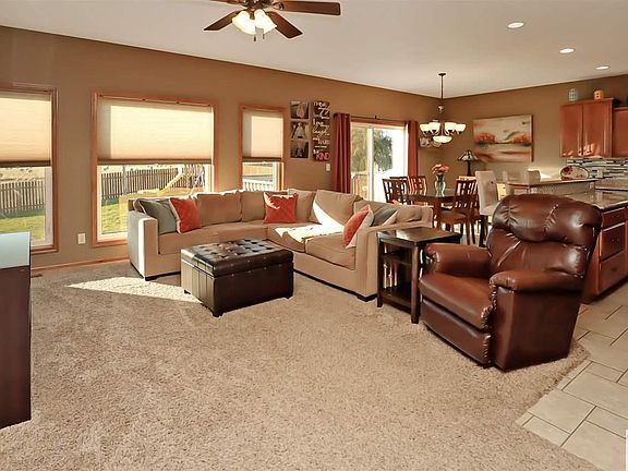5th image of 175 W Creek Dr