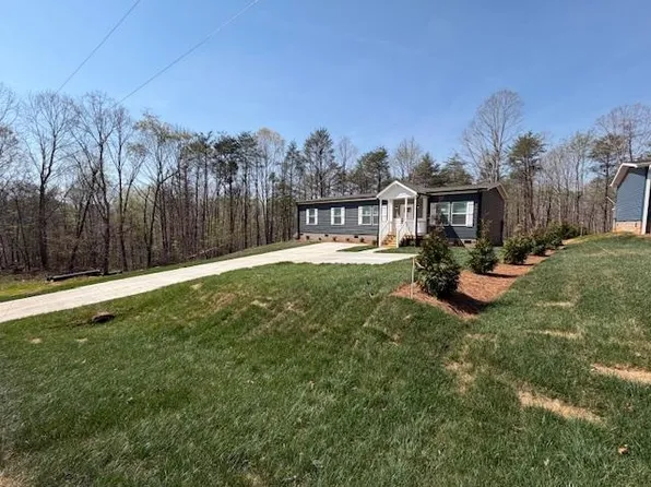 296 Forest Lake Rd, Duncan, SC 29334