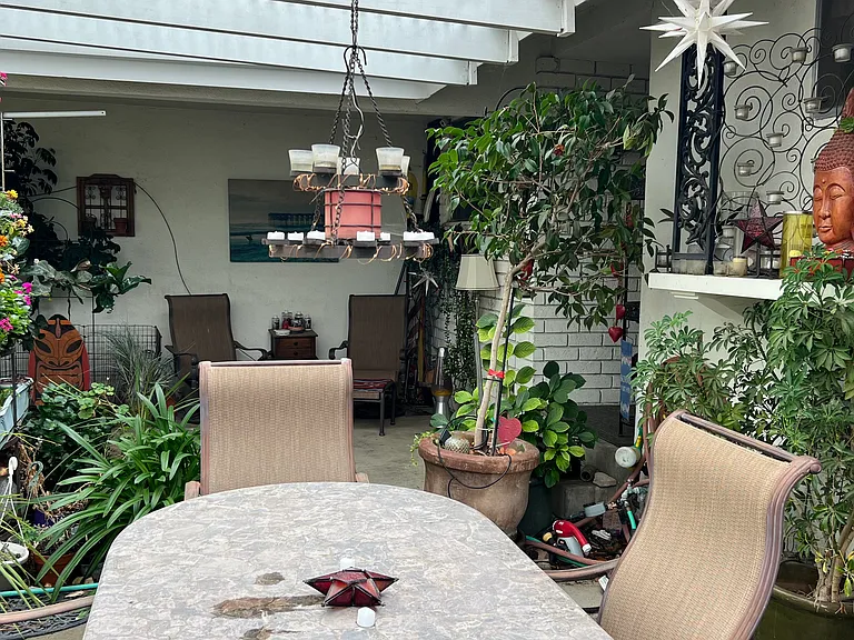 S Riopelle Ct — Photo 10