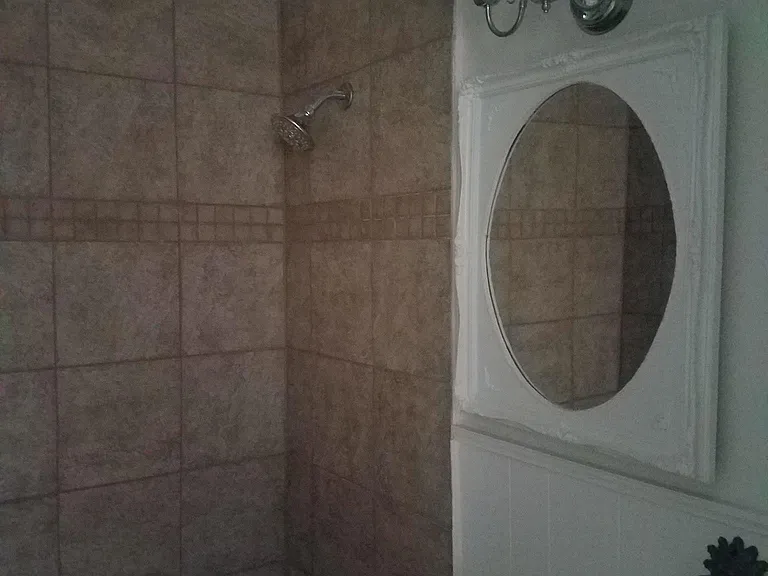 2322 Englewood Ct — Photo 7