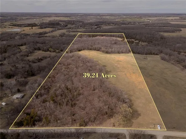 27th St, Perry, KS 66073