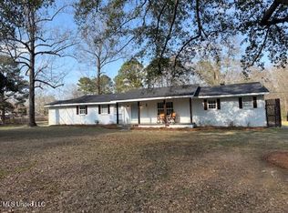 306 Linda Dr NW, Clinton, MS 39056