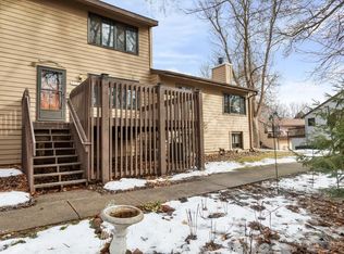 120 W Eagle Lake Dr, Maple Grove, MN 55369