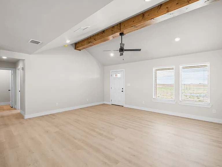10611 East Cres #7400 — Photo 34