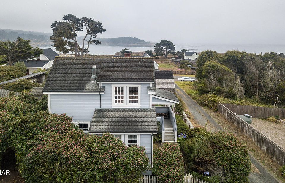 45351 Calpella St, Mendocino, CA 95460 Zillow