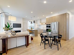 1 West Dr #6, Excelsior, MN 55331