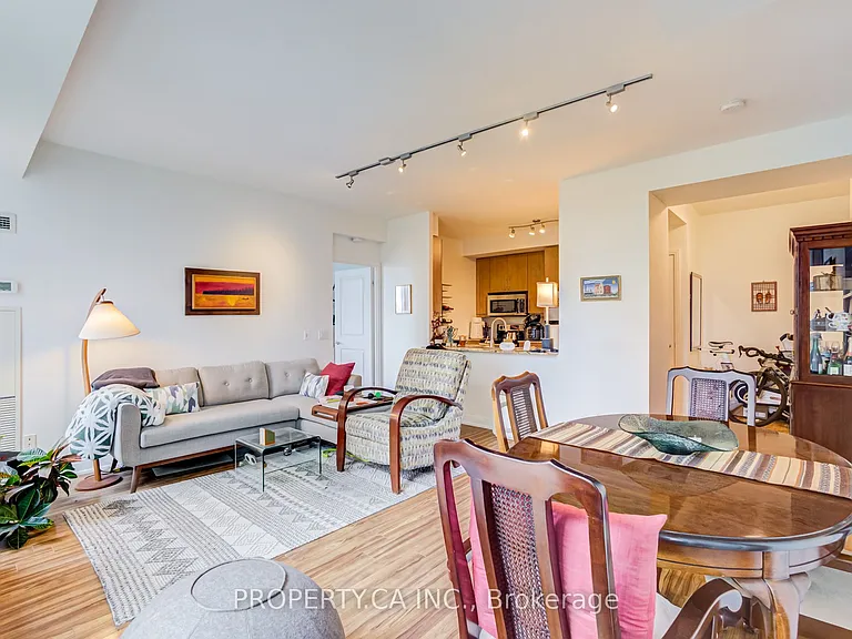 88 Broadway Ave #1407 — Photo 5