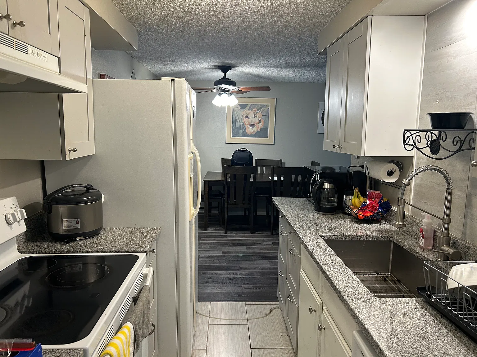2 bed, 920 sqft, $1,695 — Photo 3
