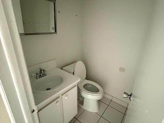 5th image of 802 NW 87th Ave APT 217