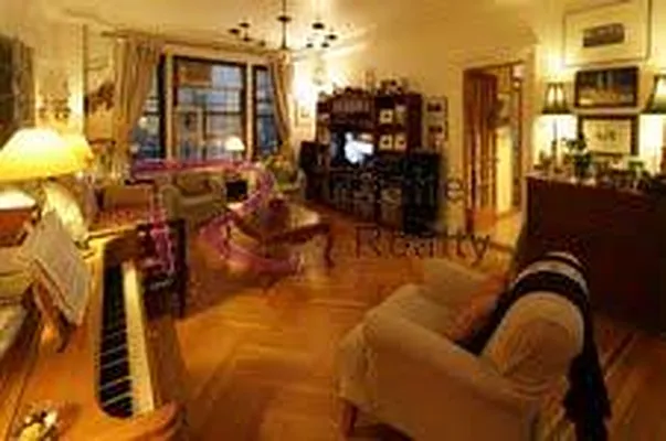 Rented by Rachel Realty | media 1