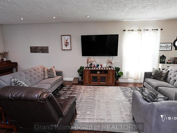 4th image of 502 A St