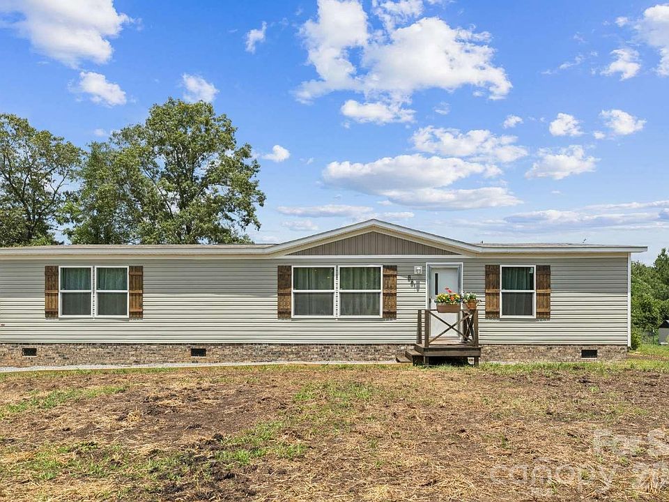 1st image of 881 Hines Rd