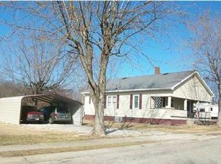 828 N Thomas St, Bicknell, IN 47512