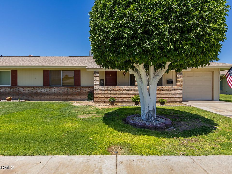 1st image of 10515 W Saratoga Cir