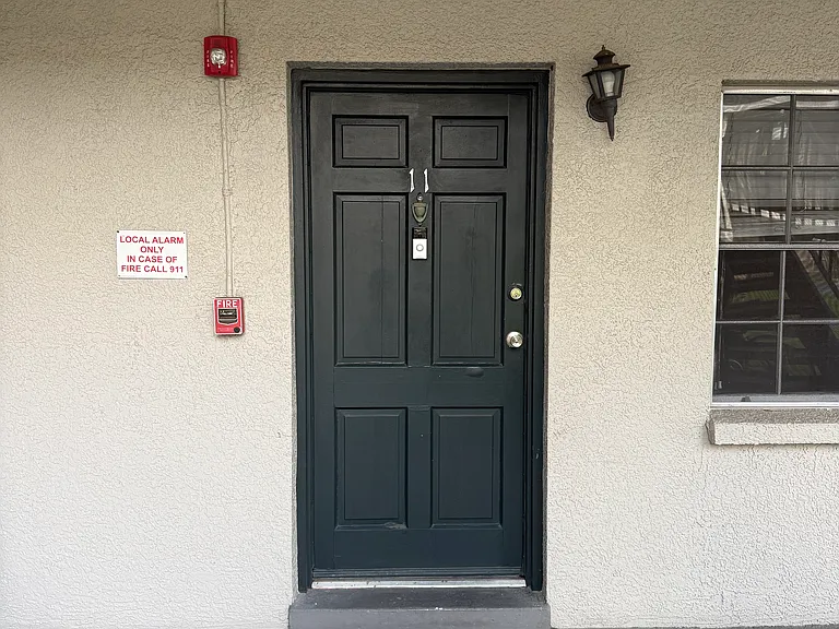 3119 W Deleon St #11 — Photo 6