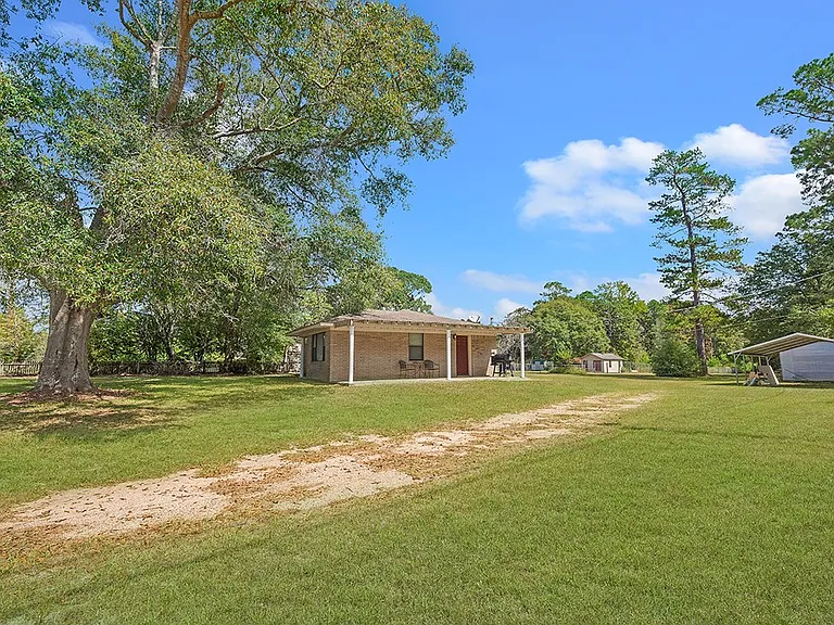 9438 FM 777 — Photo 25
