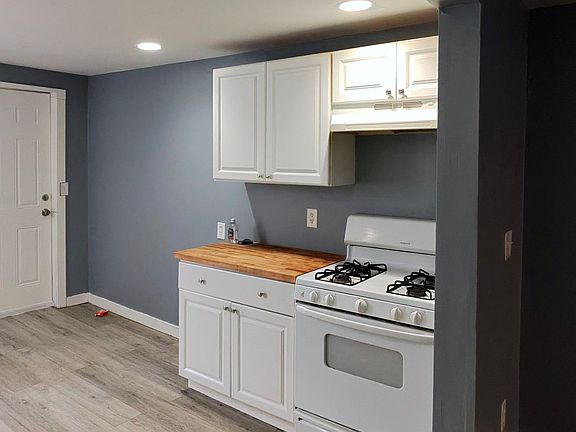 4th image of 741 Burden Ave Floor 1