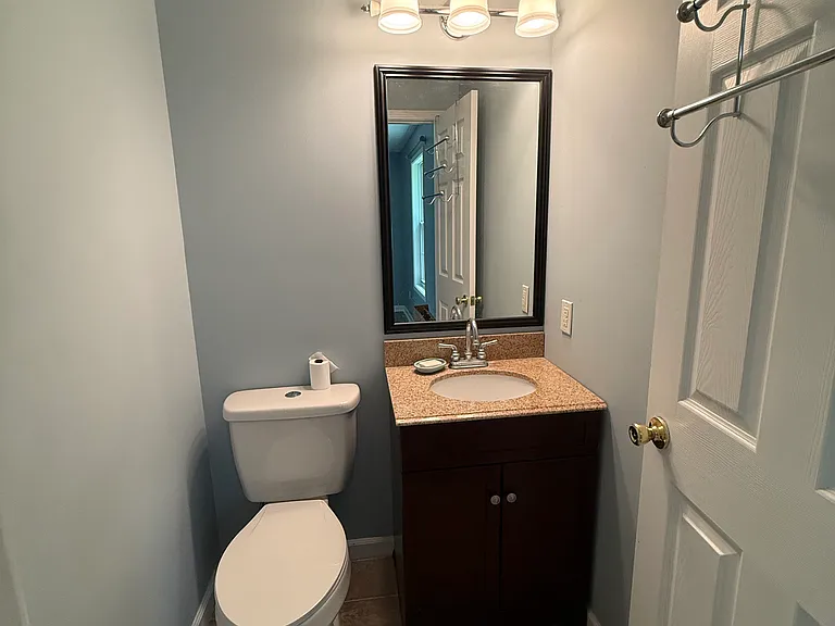 74 English Dr — Photo 9