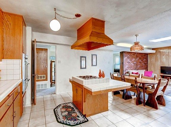 4th image of 1115 Pebble Springs Ln