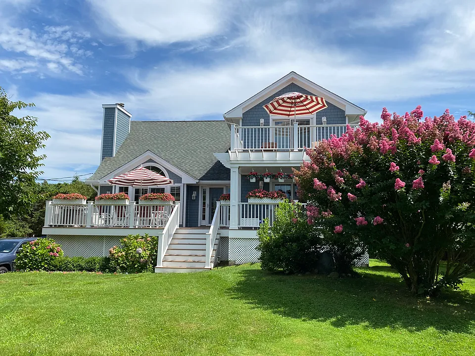 270 N Sea Dr