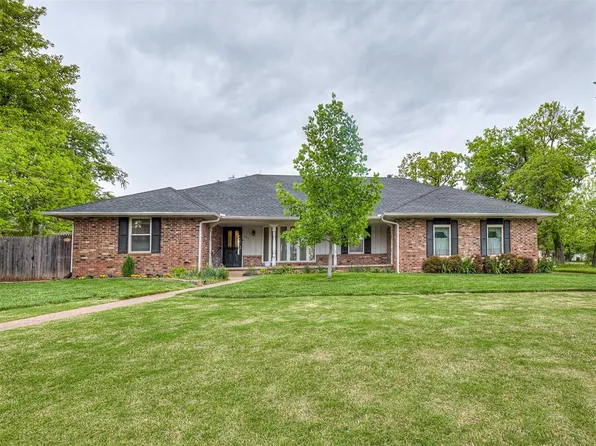 921 E 10th St, Edmond, OK 73034